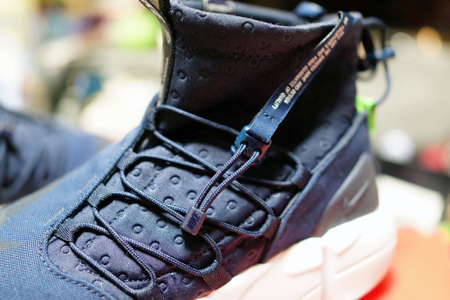 AIR_FOOTSCAPE_MID_UTILITY_TOKYO_005.jpg