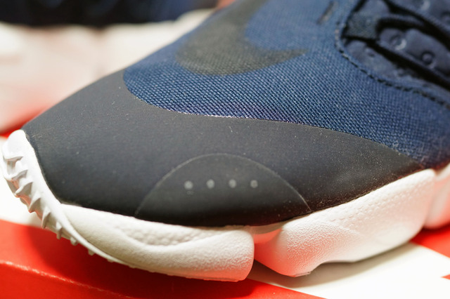 AIR_FOOTSCAPE_MID_UTILITY_TOKYO_012.jpg