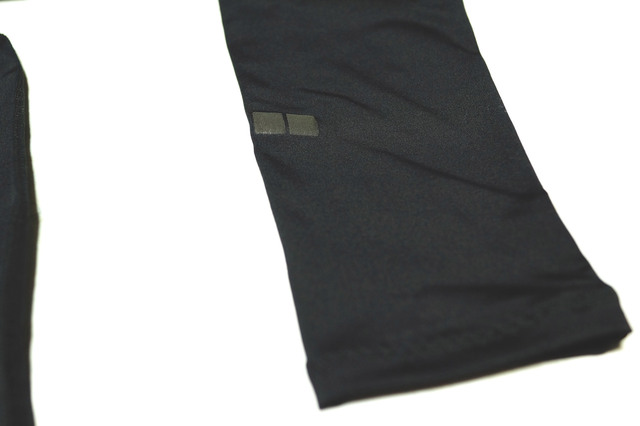 AIRism_PERFORMANCE_SUPPORT_TIGHTS_006.jpg