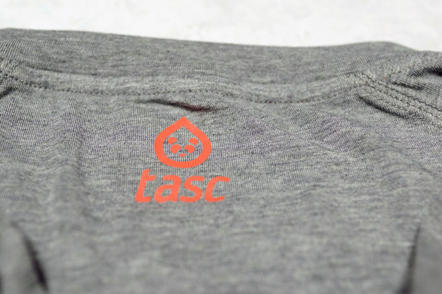 Bamboo_Stretching_T_shirt_004.jpg