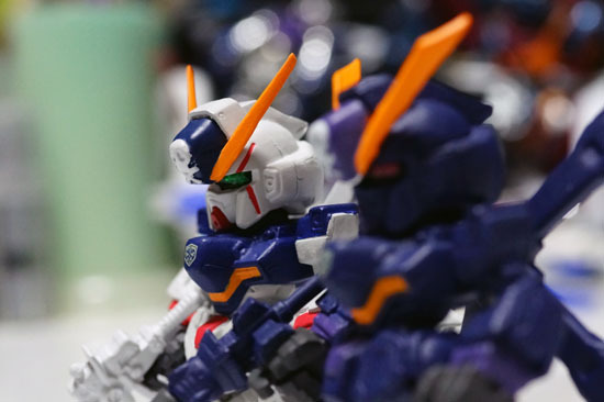 CROSSBONE_GUNDAM_007.jpg
