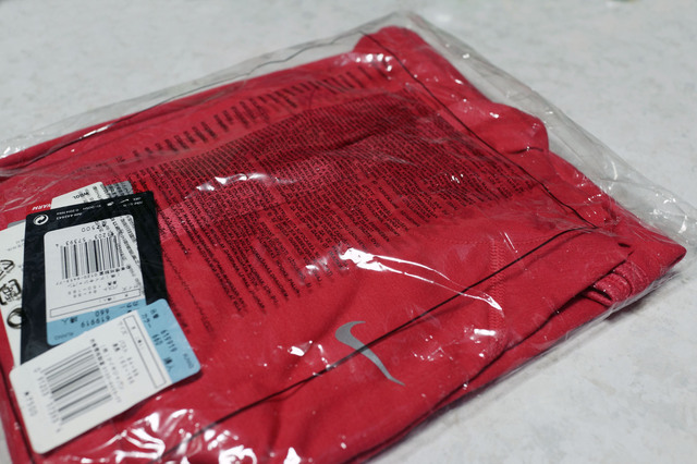 DRI-FIT_WOOL_RUNNING_HOODIE_001.jpg
