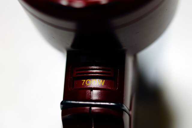 EH562_005.jpg