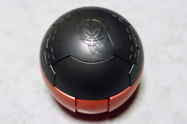 EXCEED_MODEL_ZAKU_HEAD_005.jpg