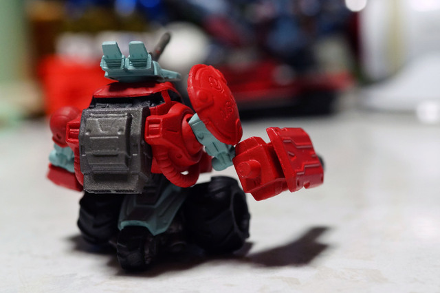 GIGAN_002.jpg