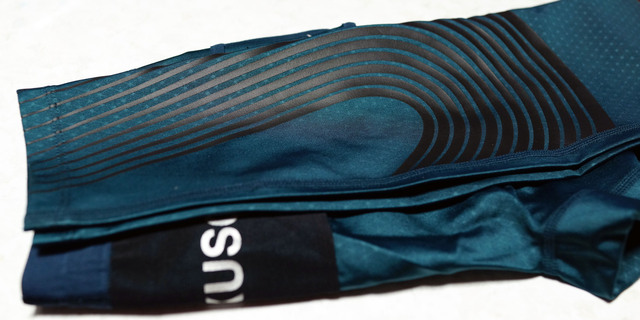 GYAKUSOU_UTILITY_SPEED_RUNNING_TIGHTS_009.jpg