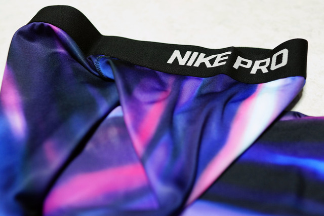 HYPERWARM_FITTED_AURORA_PANTS_004.jpg