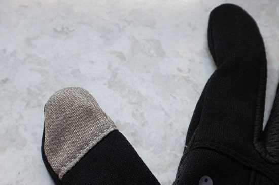 LIGHTWEIGHT_RUN_GLOVE_011.jpg