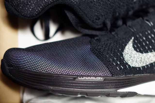 LUNARGLIDE_7_FLASH_003.jpg
