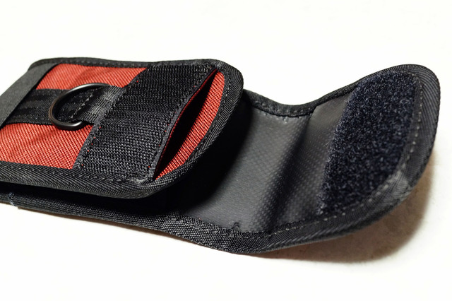 PHONE_POUCH_004.jpg