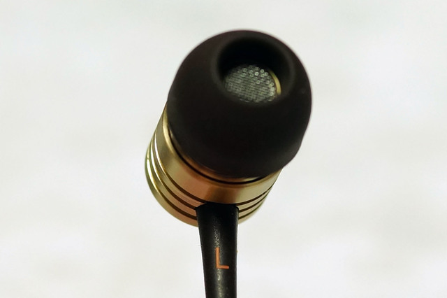 Piston_2_Earphone_022.jpg