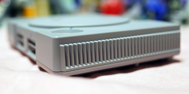 SCPH_1000RJ_024.jpg
