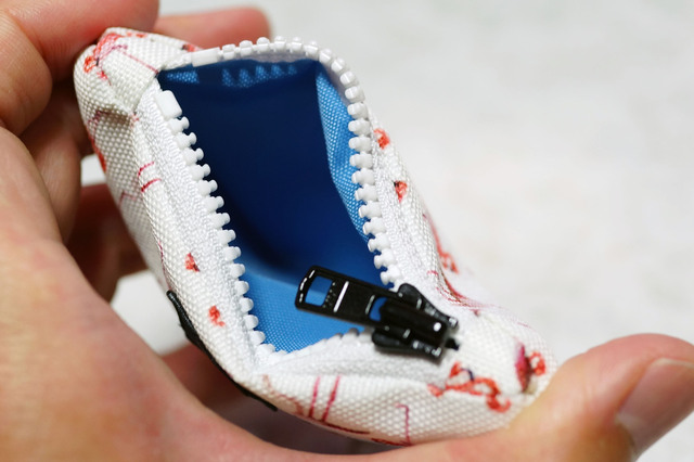 Triangle_Coin_Purse_006.jpg