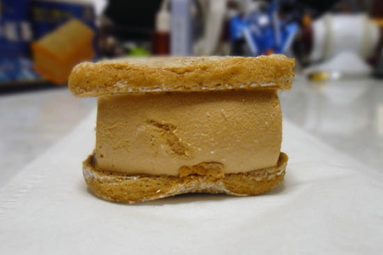 FunwariCake_GogoTea_Milk_004.jpg