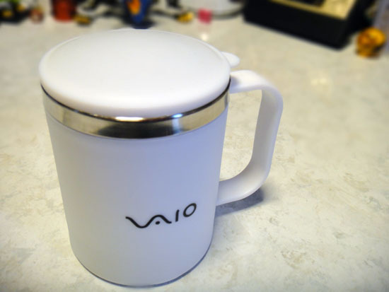 Gold_Pass_Community_Mug_004.jpg