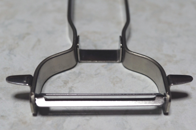 PEELER_003.jpg