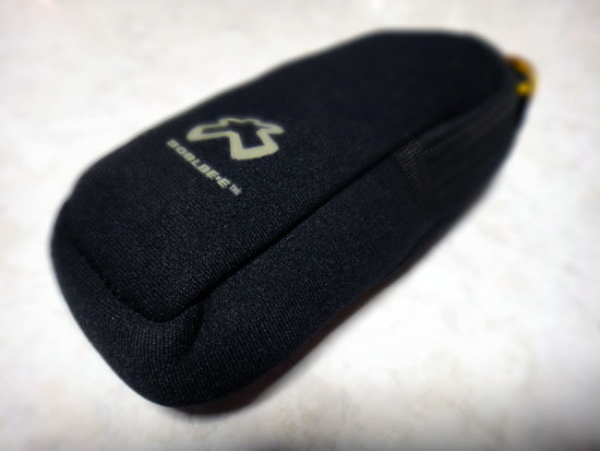 PHONE_POCKET_001.jpg