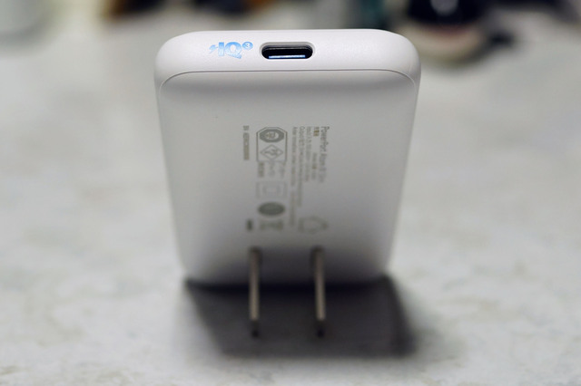 PowerPort_Atom_III_Slim_W_008.jpg