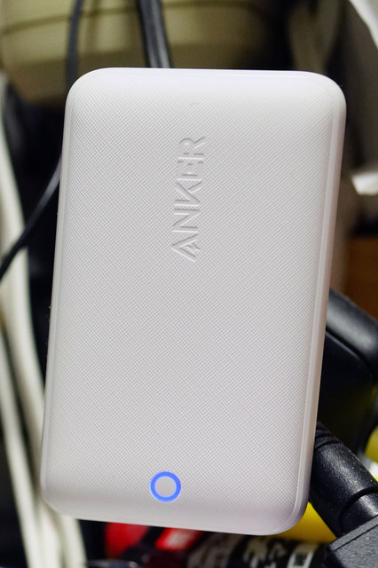 PowerPort_Atom_III_Slim_W_011.jpg