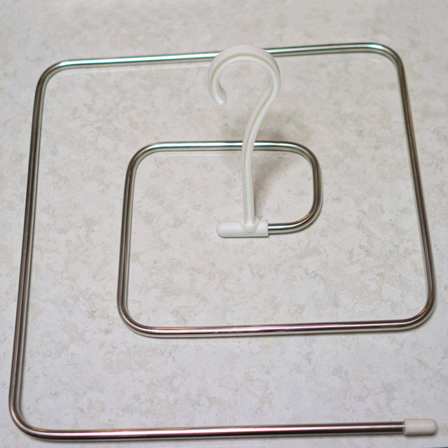 SLIM_KURUKURU_HANGER_002.jpg