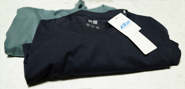 AIRism_UV_cut_Crew_neck_T_Long_sleeve_002.jpg