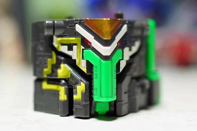 CUBE_ELEPHANT_001.jpg