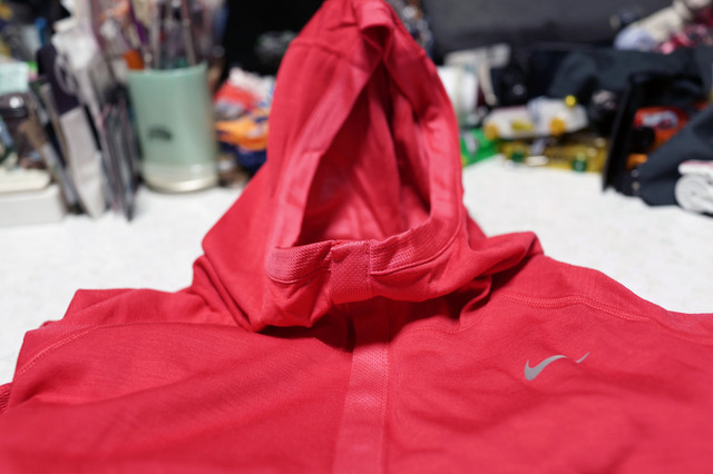 DRI-FIT_WOOL_RUNNING_HOODIE_002.jpg