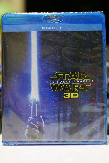 STARWARS_THE_FORCE_AWAKENS_3D_002.jpg