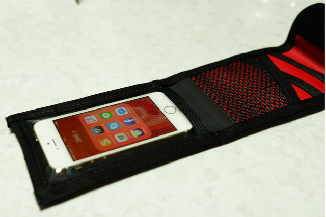 WELDED_SMARTPHONE_POUCH_003.jpg