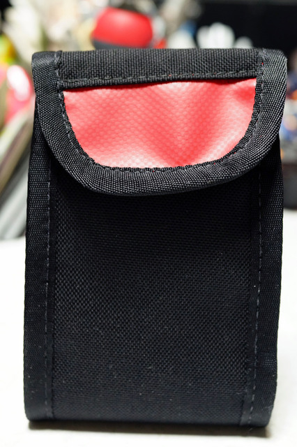 WELDED_SMARTPHONE_POUCH_007.jpg